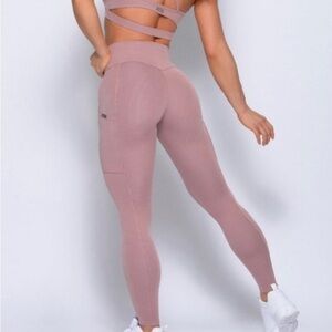 Bombshell Sportswear Lounge Rib Leggings size Small